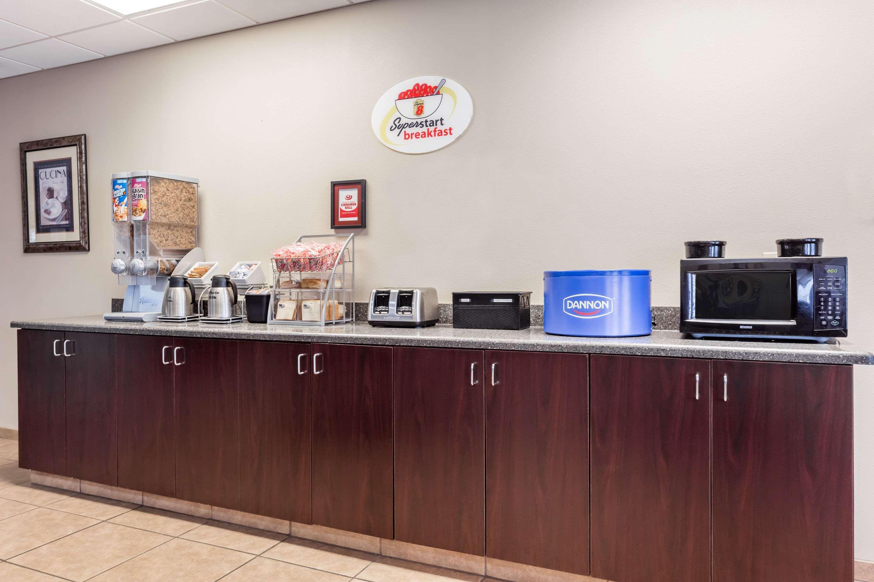Super 8 By Wyndham Rainsville Εξωτερικό φωτογραφία