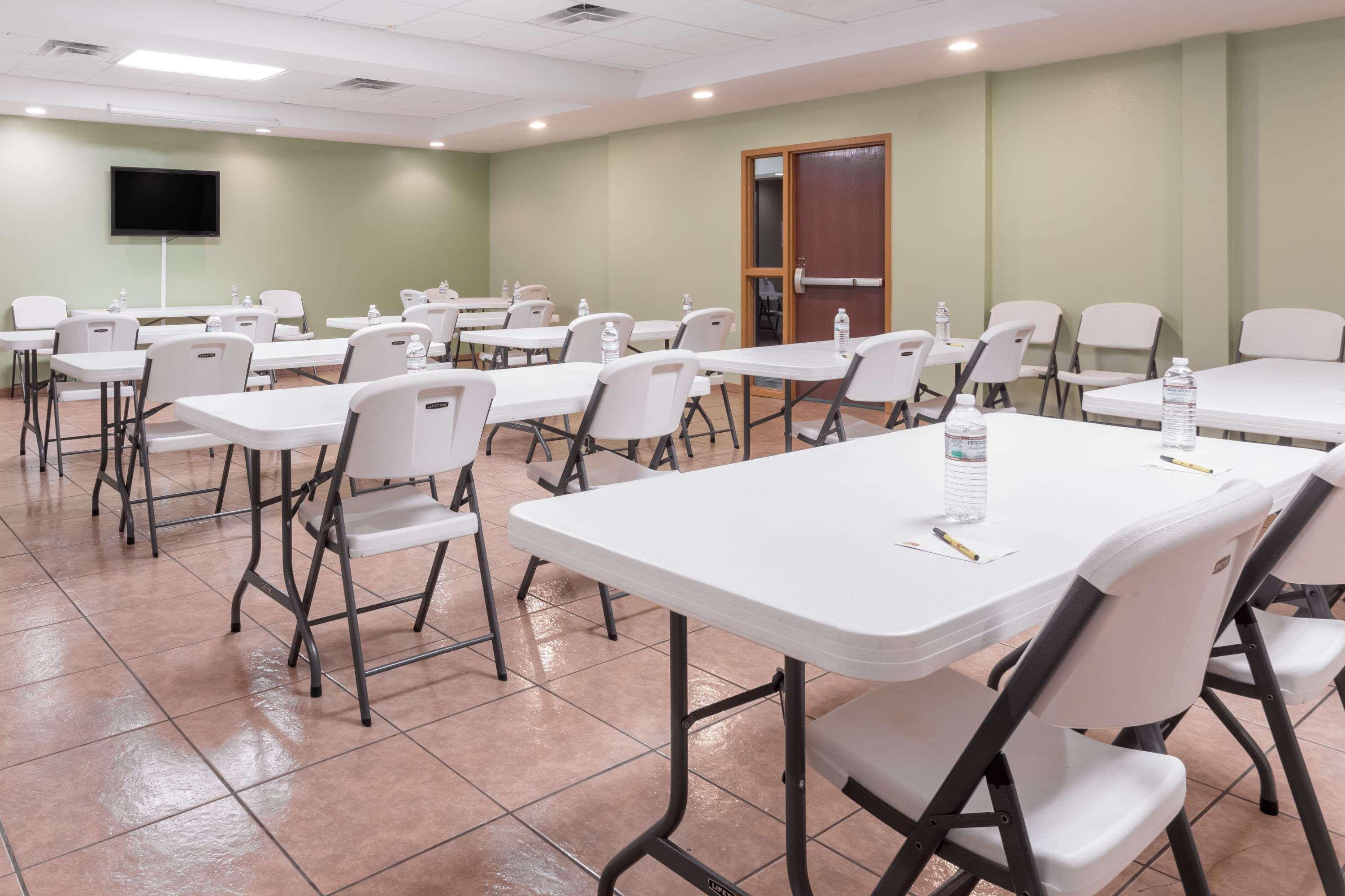 Super 8 By Wyndham Rainsville Εξωτερικό φωτογραφία
