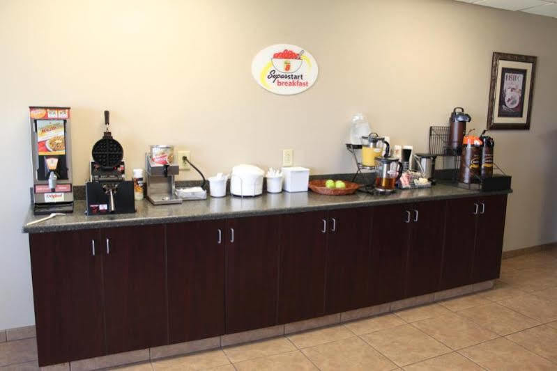 Super 8 By Wyndham Rainsville Εξωτερικό φωτογραφία
